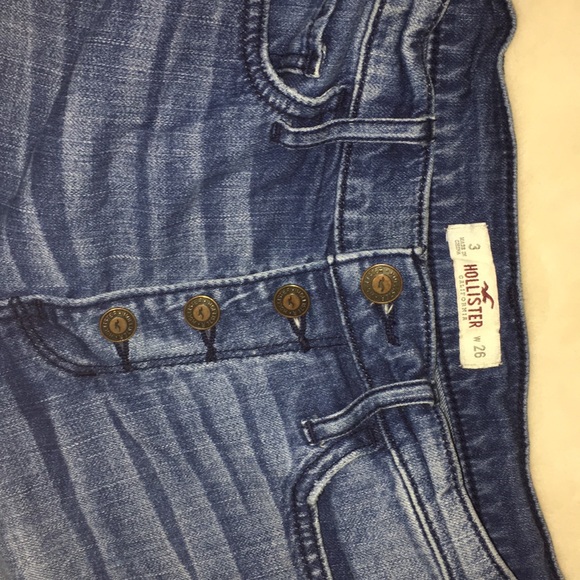 hollister high waisted denim shorts - Picture 3 of 3